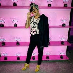 Meet your Posher, Ariana